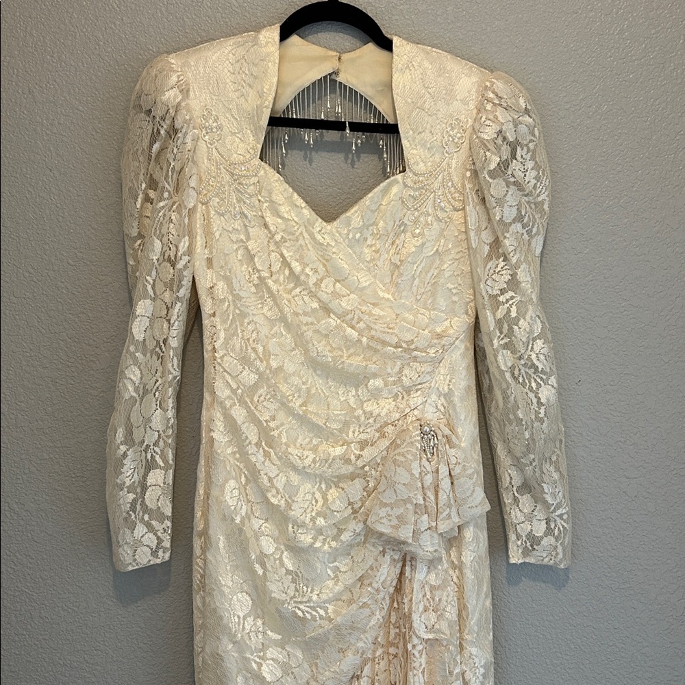 Wedding Vintage 1980s Lace Cream  Color long Sleeve Dress S